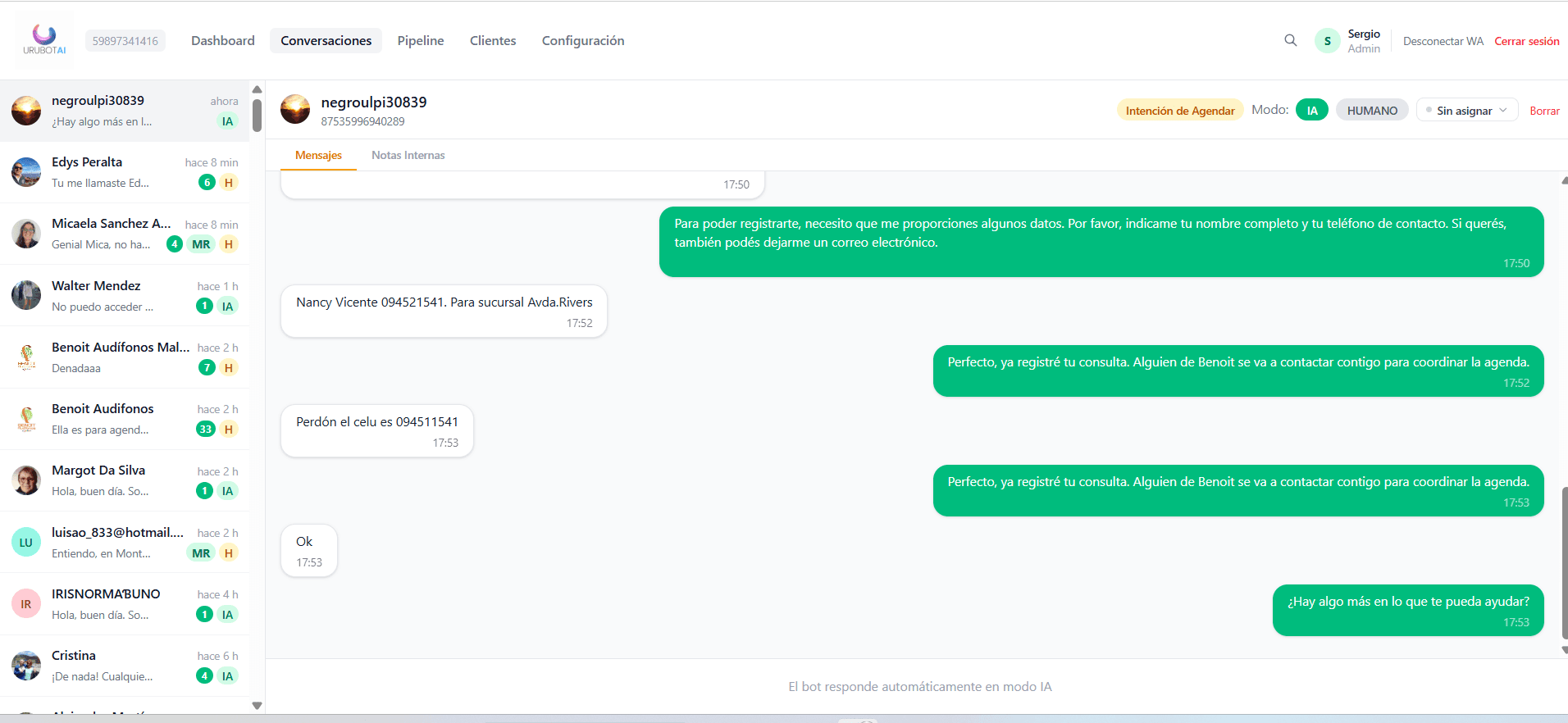Panel de UrubotAI gestionando las conversaciones de WhatsApp de Benoit Audífonos